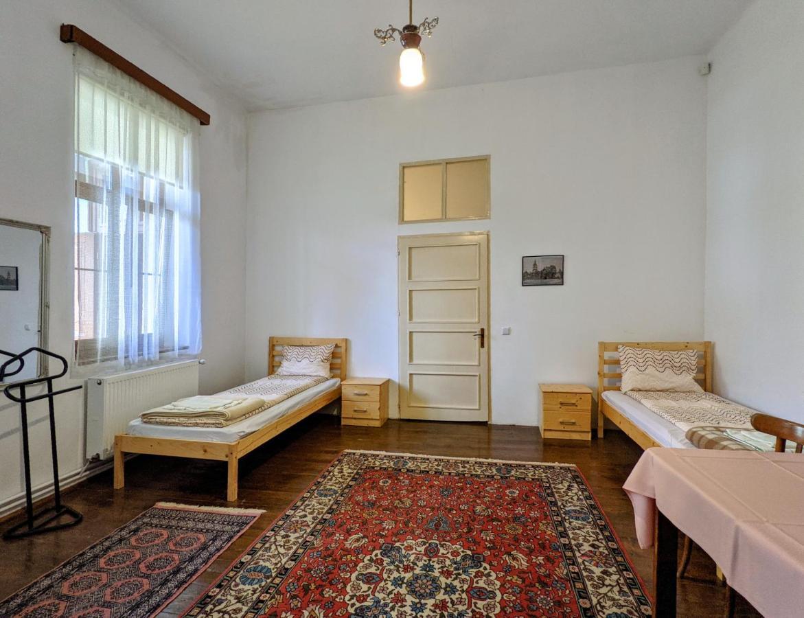 Gaestehaus Honigberg Next To The Fortified Church Of Harman Экстерьер фото